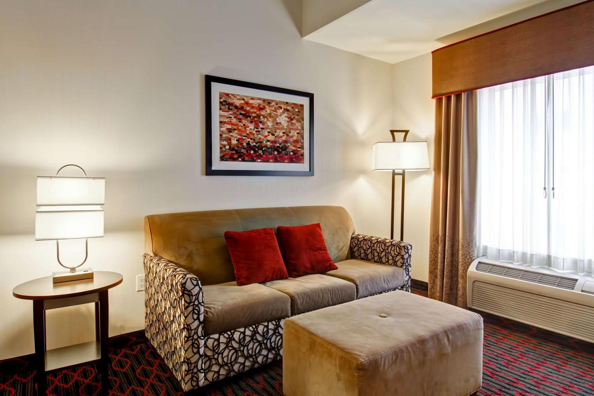 Hampton Inn & Suites Red Deer Exterior foto